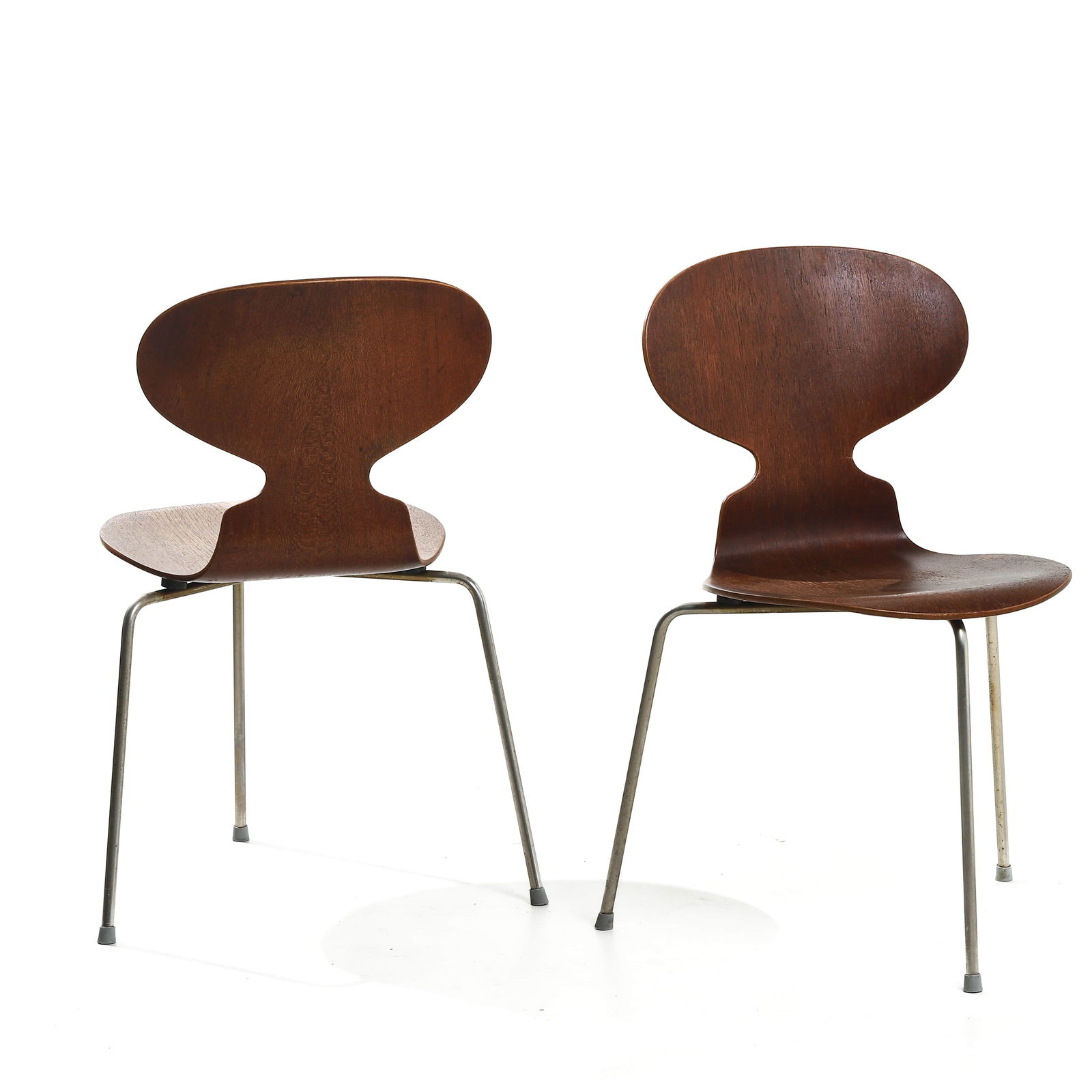 ARNE JACOBSEN “ANT CHAIR?? (EARLY VERSION) FOR FRITZ HANSEN, 1952 (1 of 6)