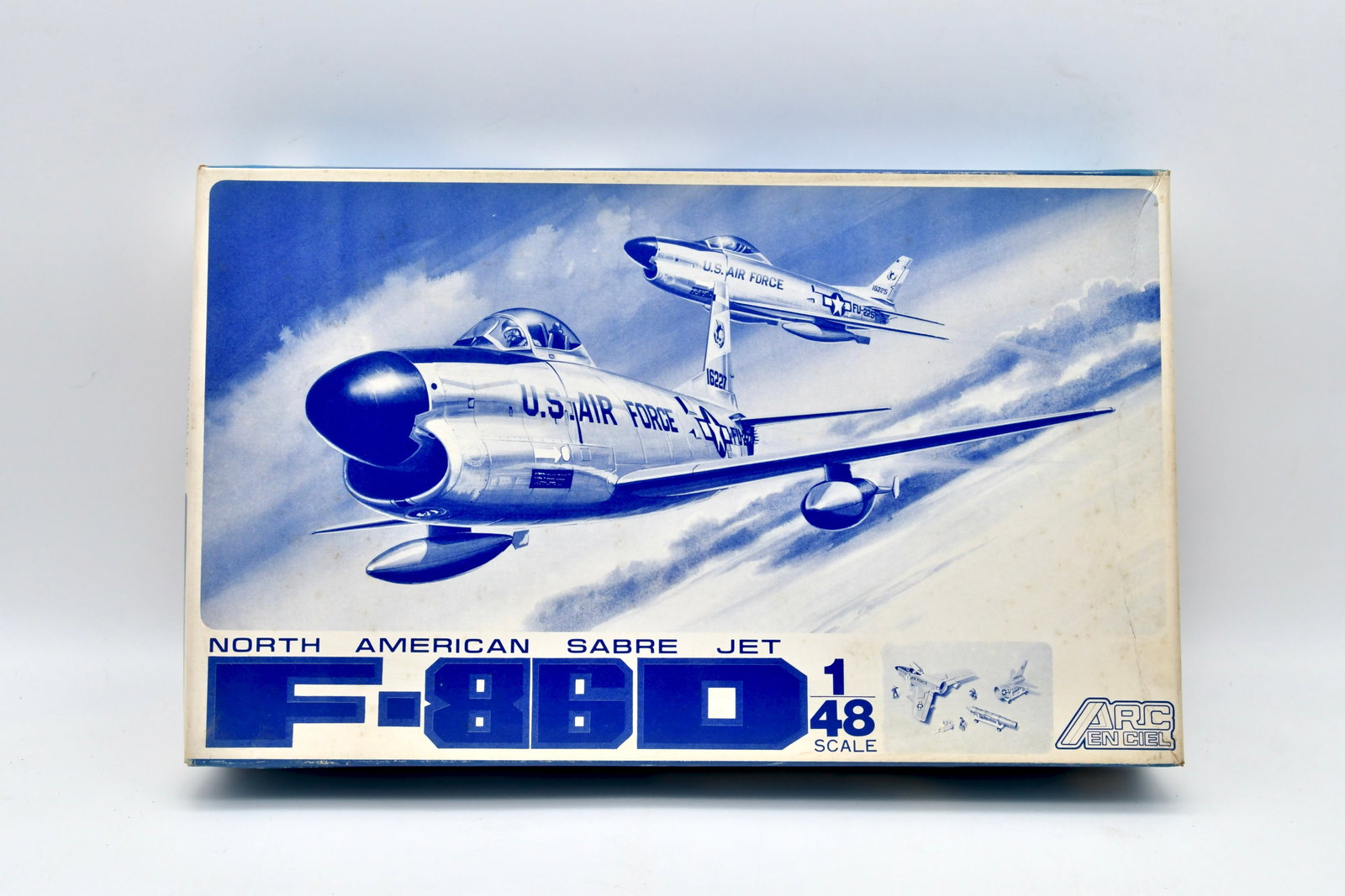 ARC En Ciel 1/48 F-86D Sabre Jet Model Kit (1 of 7)