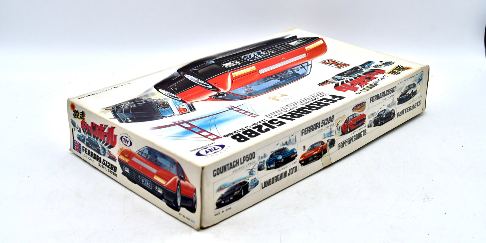 Ferrari 512BB 1/24 Motorized Plastic Model Kit - 4
