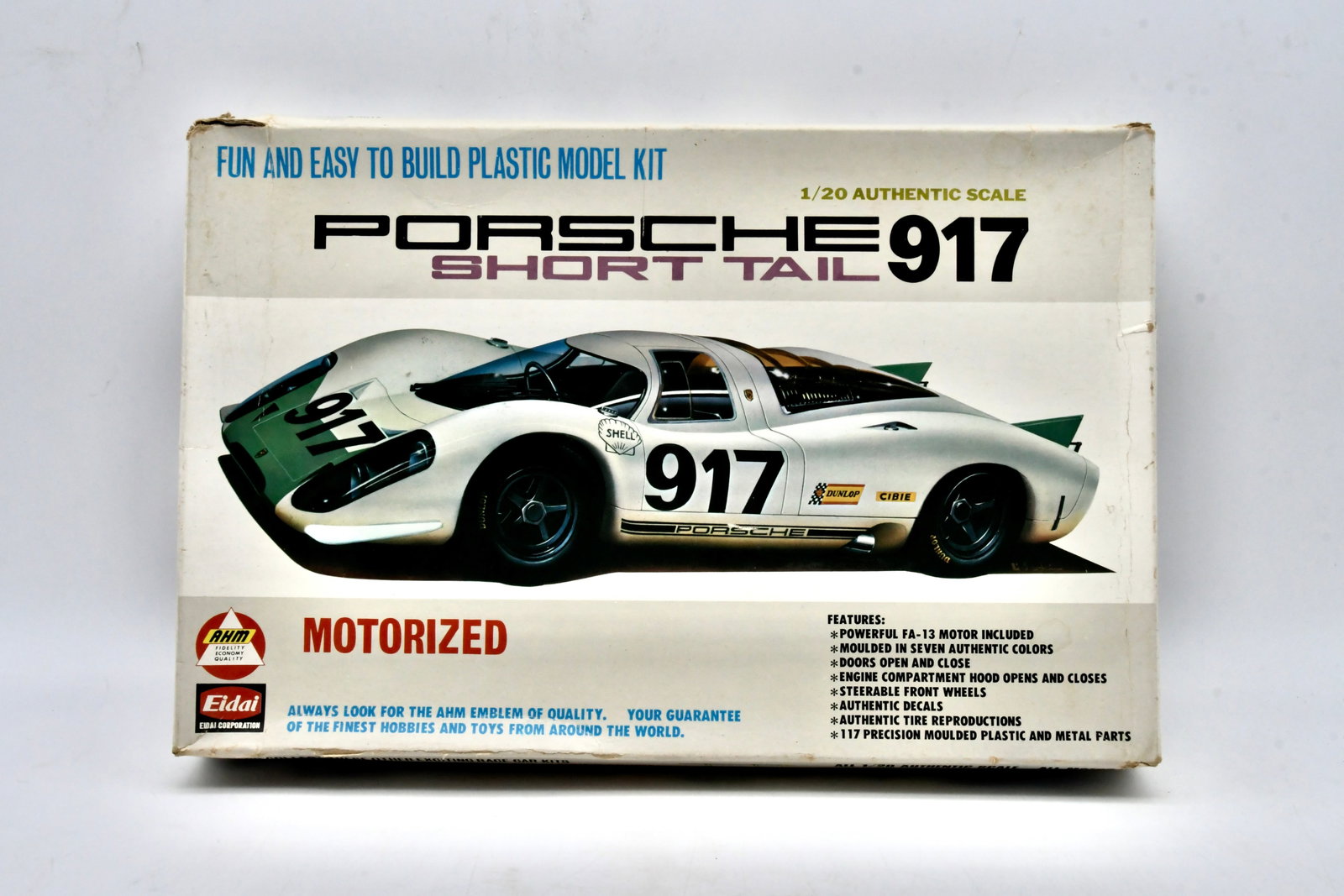 AHM / Eidai Porsche 917 Short Tail 1/20 Motorized: Porsche 917 "Short Tail" plastic model kit in 1/20 scale by AHM / Eidai.