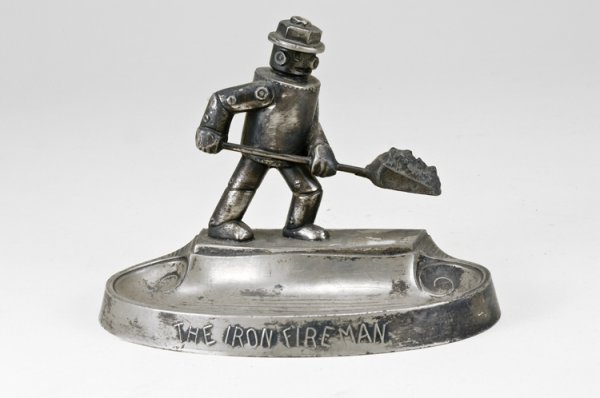 Iron Fireman Robot Coin Tray: Made by A.C. Rehberger Co., Chicago. Heavy mixed metal.