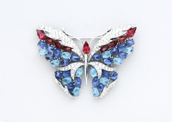 Vintage Original Butterfly Costume Jewelry Pin: Marked Trifari.
