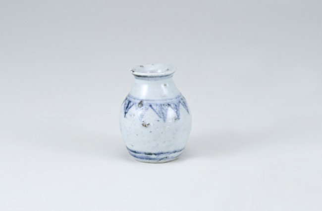 Ancient Chinese Jar: Opening diameter 1 1/8", base diameter 1 1/8", 2 1/8" tall. From a collection of Chinese Sung, Tang and Han Dynasty pottery, all originating from the construction site of the Three Gorges Dam in China