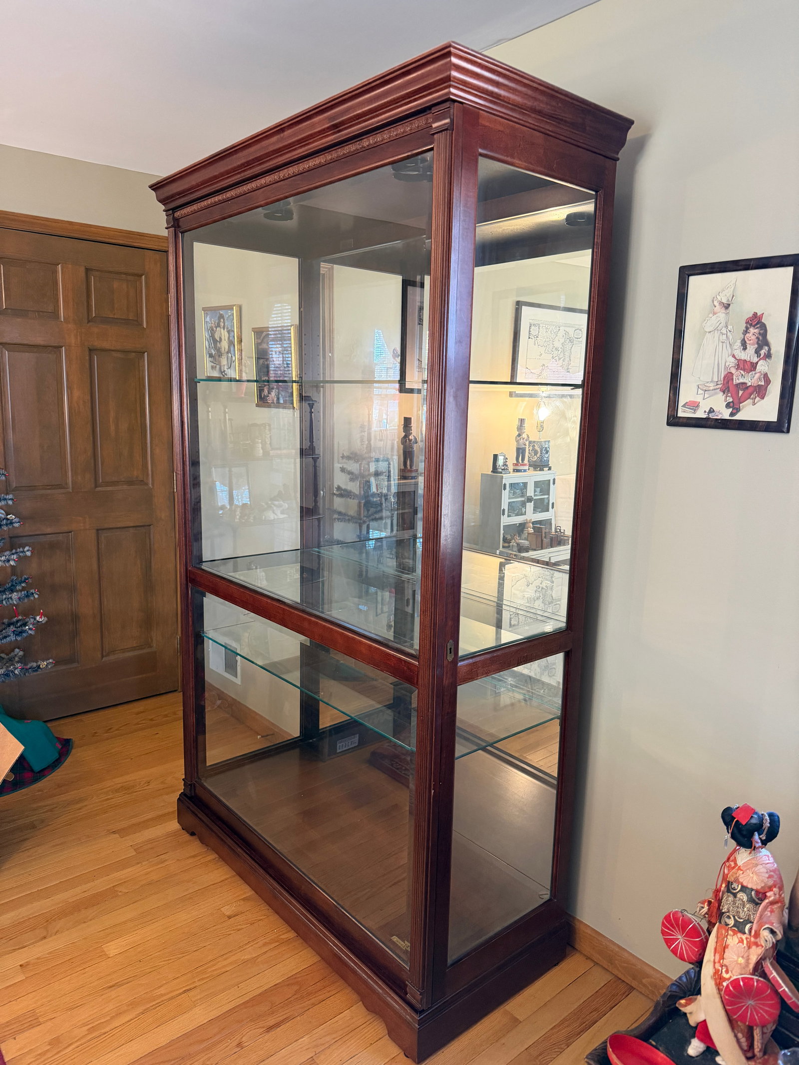 Howard Miller Lighted Curio Cabinet with KEY: Front sliding door 50"x21.5"x80"H