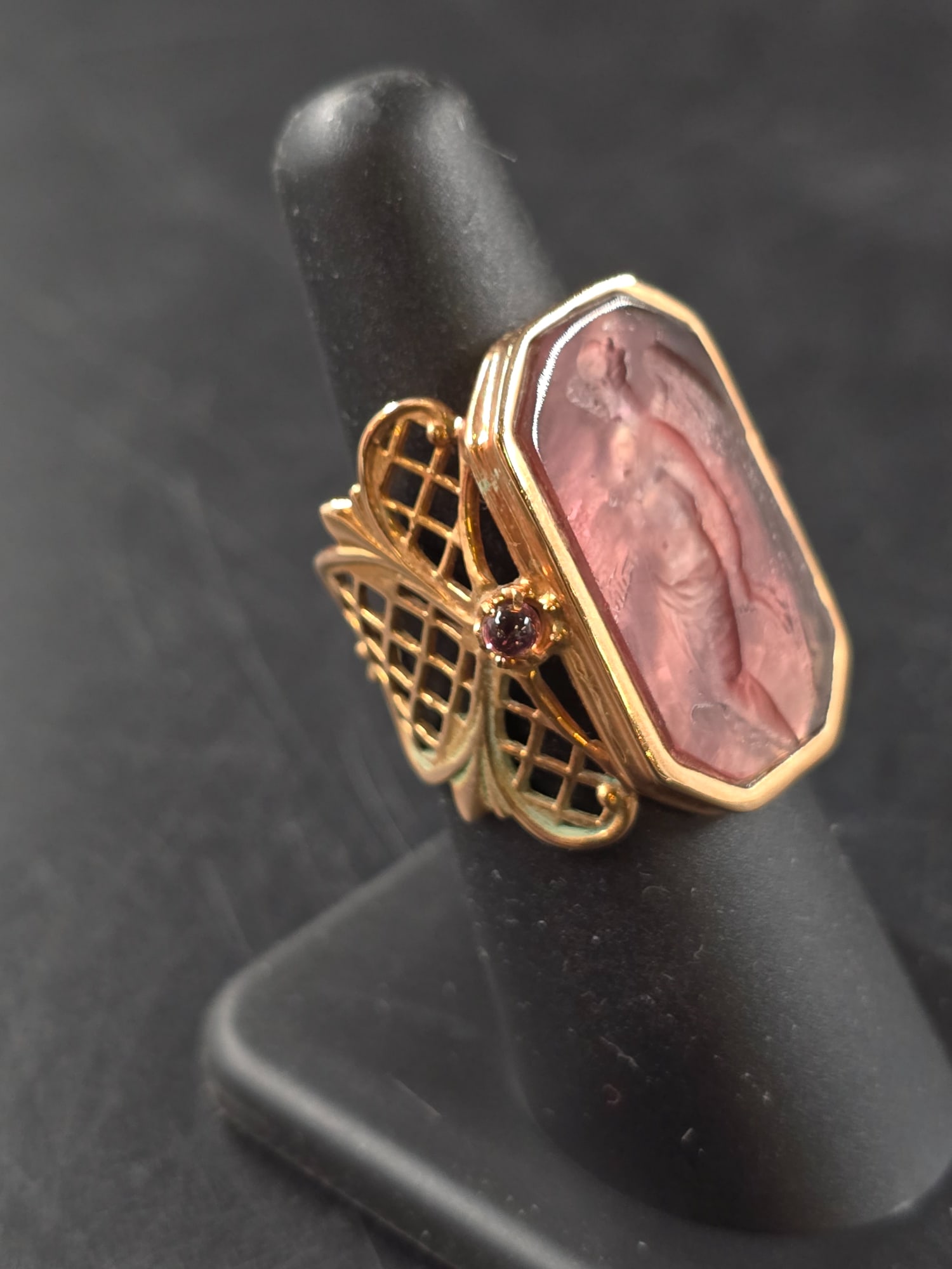 Tagliamonte 14K Venetian Cameo Ring (1 of 7)