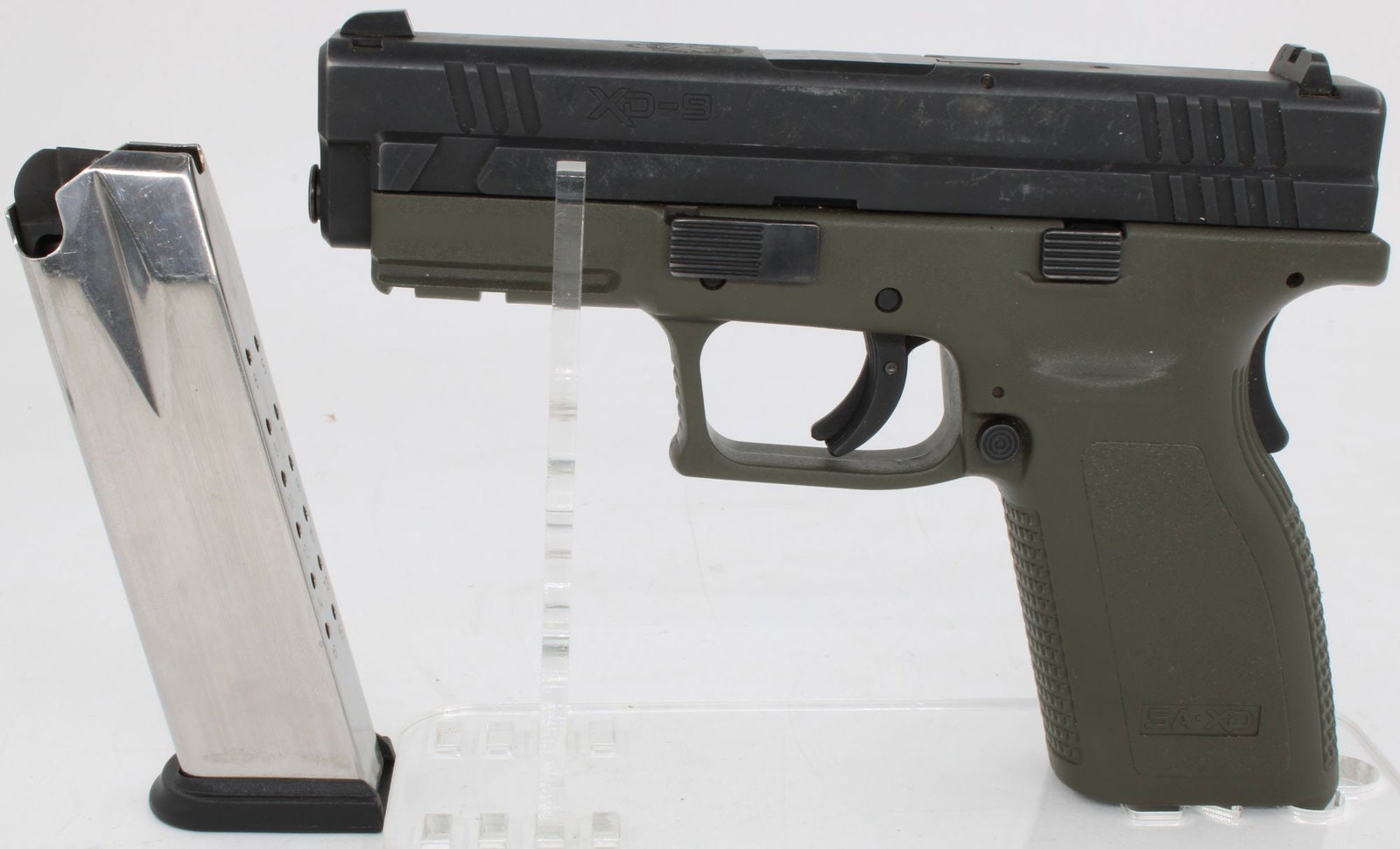 Springfield Armory XD-9 9mm Semi-Automatic Pistol w/ Magazine (1 of 13)