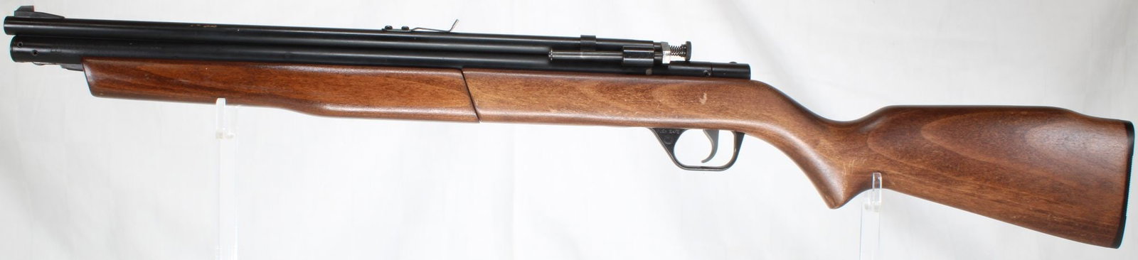 Pneu-Dart Model 178B Tranquilizer Dart Projector, Manufactured by Benjamin Sheridan, S/N 207500362 (1 of 16)