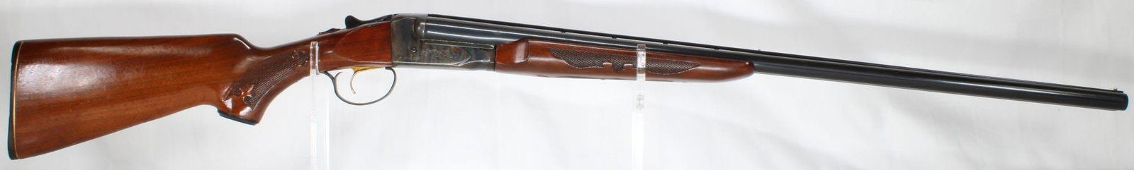 Savage Fox Model B 20 Gauge Side-by-Side Double Barrel Shotgun, 3" Chamber, 28" Barrel, S/N Not: avage Fox Model B side-by-side double barrel shotgun chambered in 20 gauge with 3" chamber. Features 28" barrels in traditional hunting length. The Fox Model B represents a respected American shotgun 