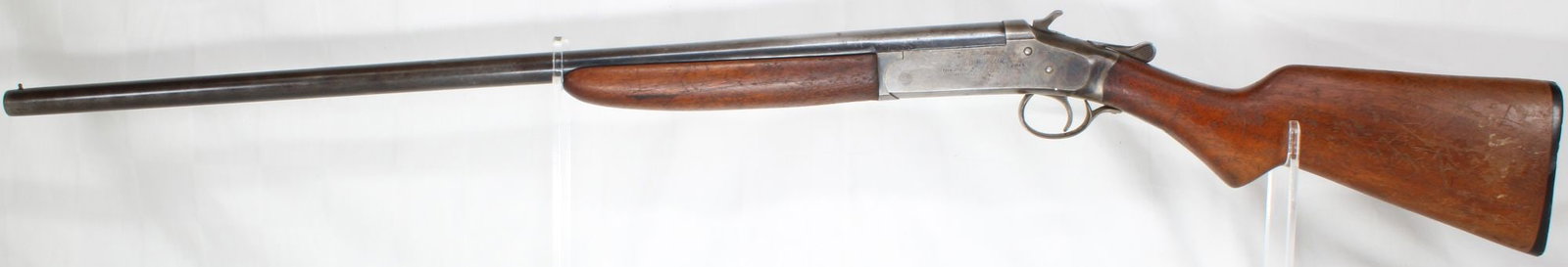 Iver Johnson Arms and Cycle Works Champion 16 Gauge Single Shot Shotgun, Full Choke, 28" Barrel, S/N: Iver Johnson Arms and Cycle Works Champion single shot shotgun chambered in 16 gauge with full choke. Features 28" barrel in traditional hunting length. The Champion is a recognized Iver Johnson model