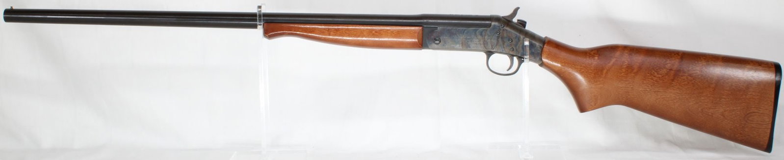 New England Firearms Pardner SB1 20 Gauge Single Shot Shotgun, Modified Choke, 25.5" Barrel, S/N: New England Firearms Pardner SB1 single shot shotgun chambered in 20 gauge with 3" magnum capacity and modified choke. Features 25.5" barrel in practical hunting length. New England Firearms manufactu