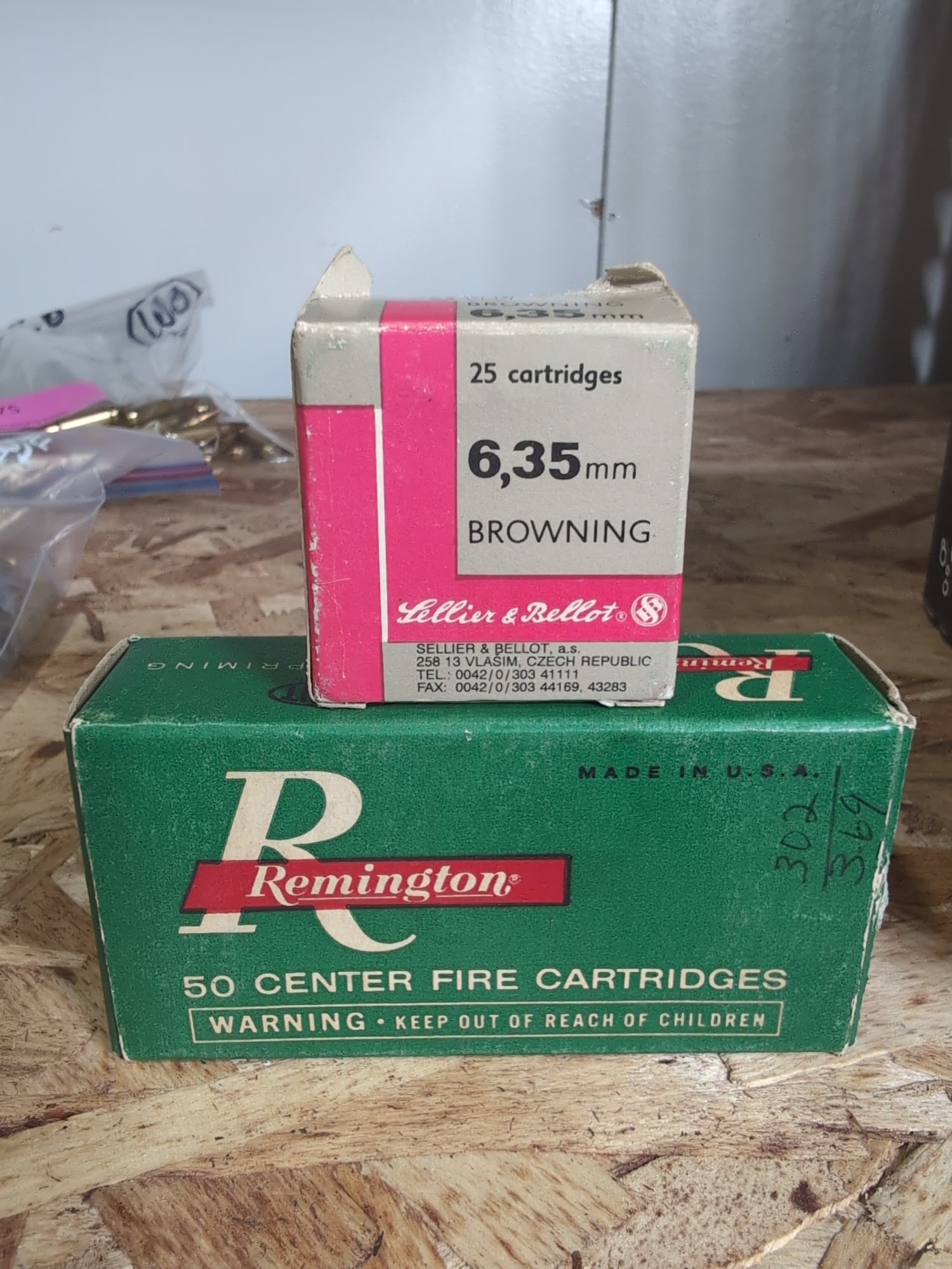 Lot of Two Boxes of 6.35mm Browning / .25 Auto Pistol Cartridges: This lot includes two boxes of ammunition. The first is a Sellier & Bellot box containing 25 cartridges of 6.35mm Browning ammunition, with a bullet weight of 50 grains. The second is a Remington Klea