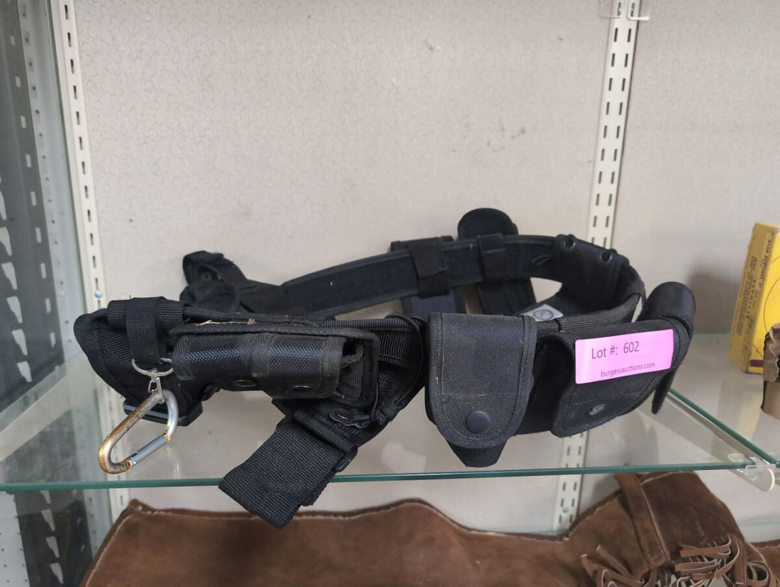 Rothco Tactical Duty Belt with Modular Pouches (1 of 3)