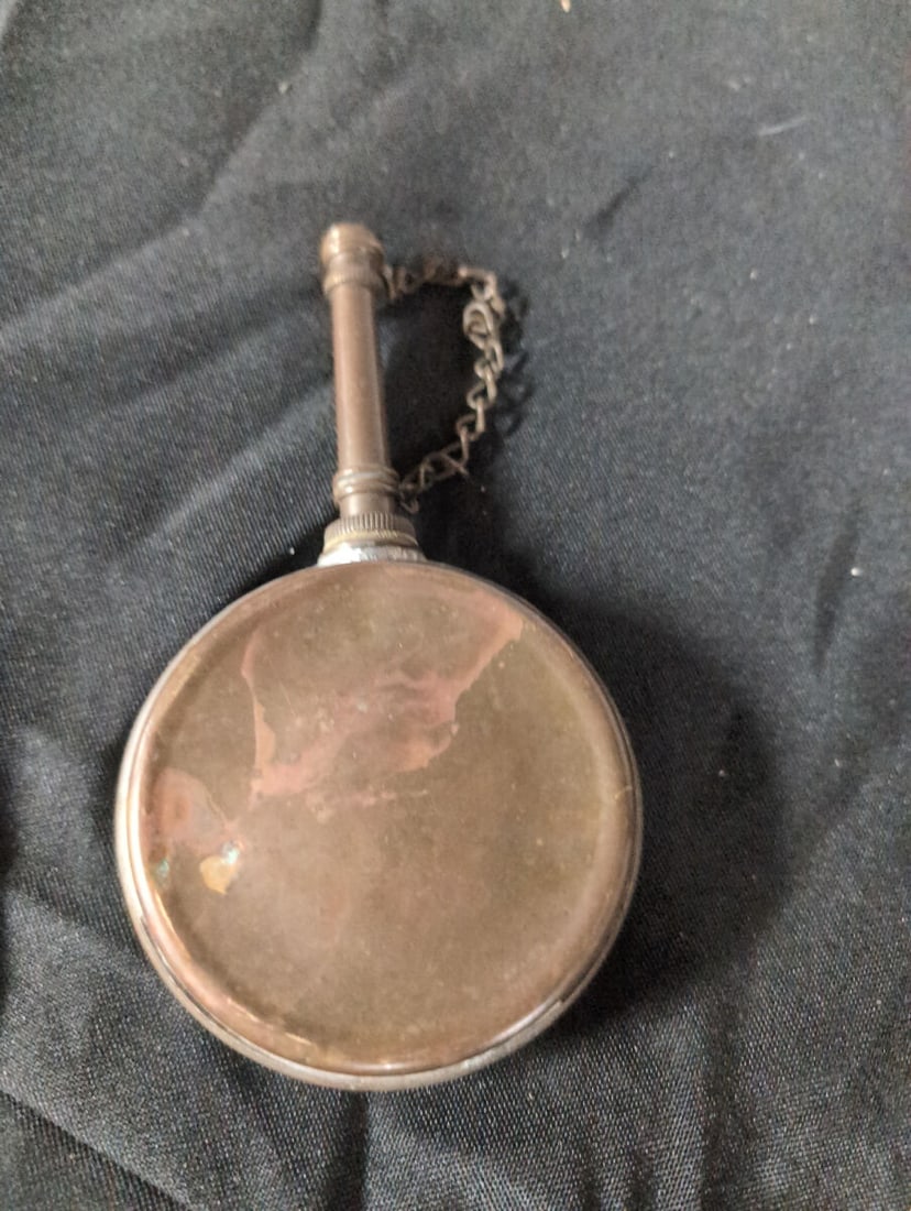 Metal Powder Flask with Dispensing Nozzle and Chain (1 of 2)