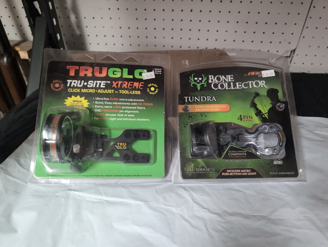 Truglo Tru-Site Xtreme and Bone Collector Tundra Archery Sights (1 of 5)