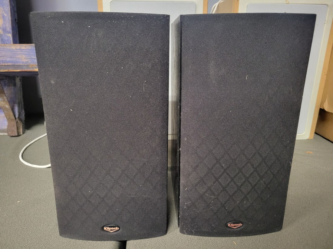Pair of Klipsch SB-1 Bookshelf Speakers (1 of 4)
