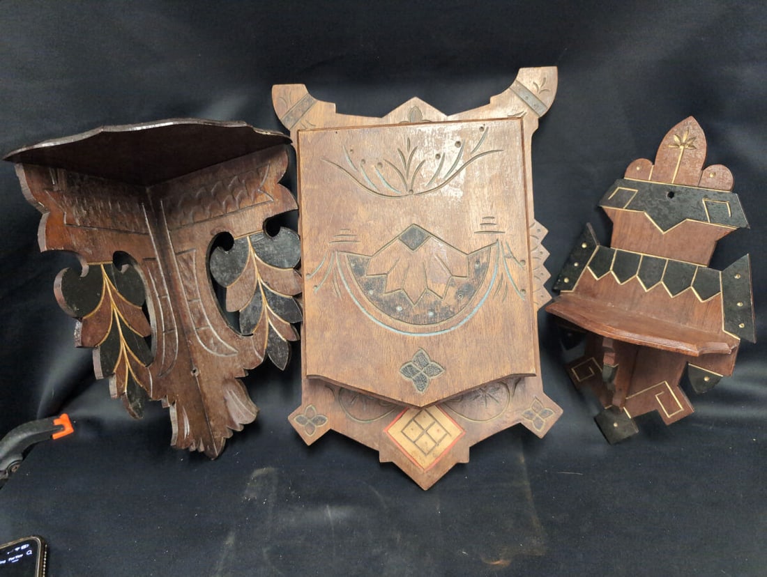 Lot of Three Carved Eastlake Wall Display Shelves and Cabinet (1 of 5)