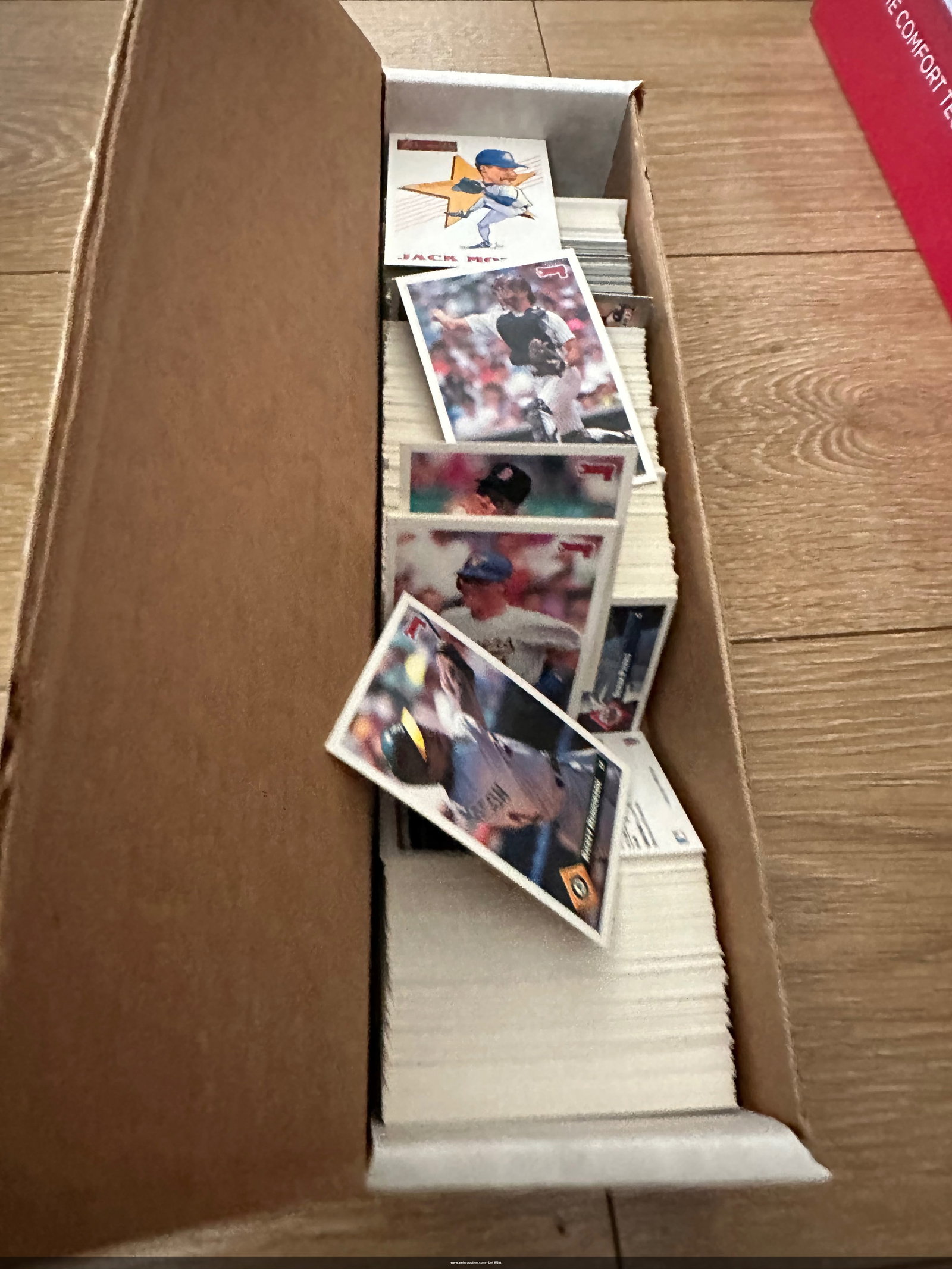 Sorted 1993 Topps Misc Lot of Baseball Cards Un Sorted (1 of 3)