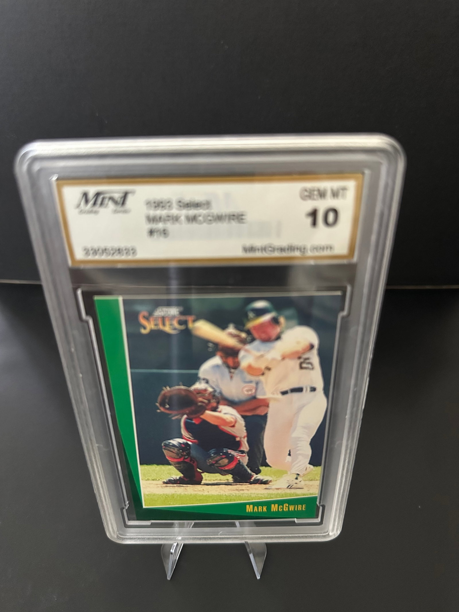 1993 Select Mark McGwire Baseball Card #16 (1 of 2)
