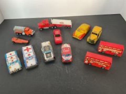 Vintage Hotwheels & Tootsiey and more Vintage metal Car Toys (1 of 1)