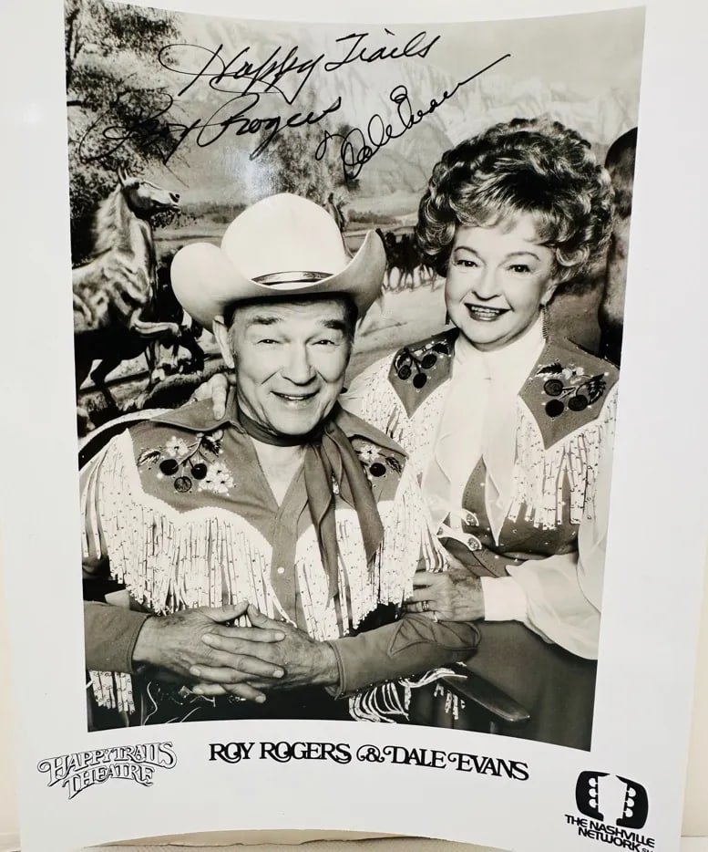 Roy Rogers & Dale Evans Photo (1 of 2)