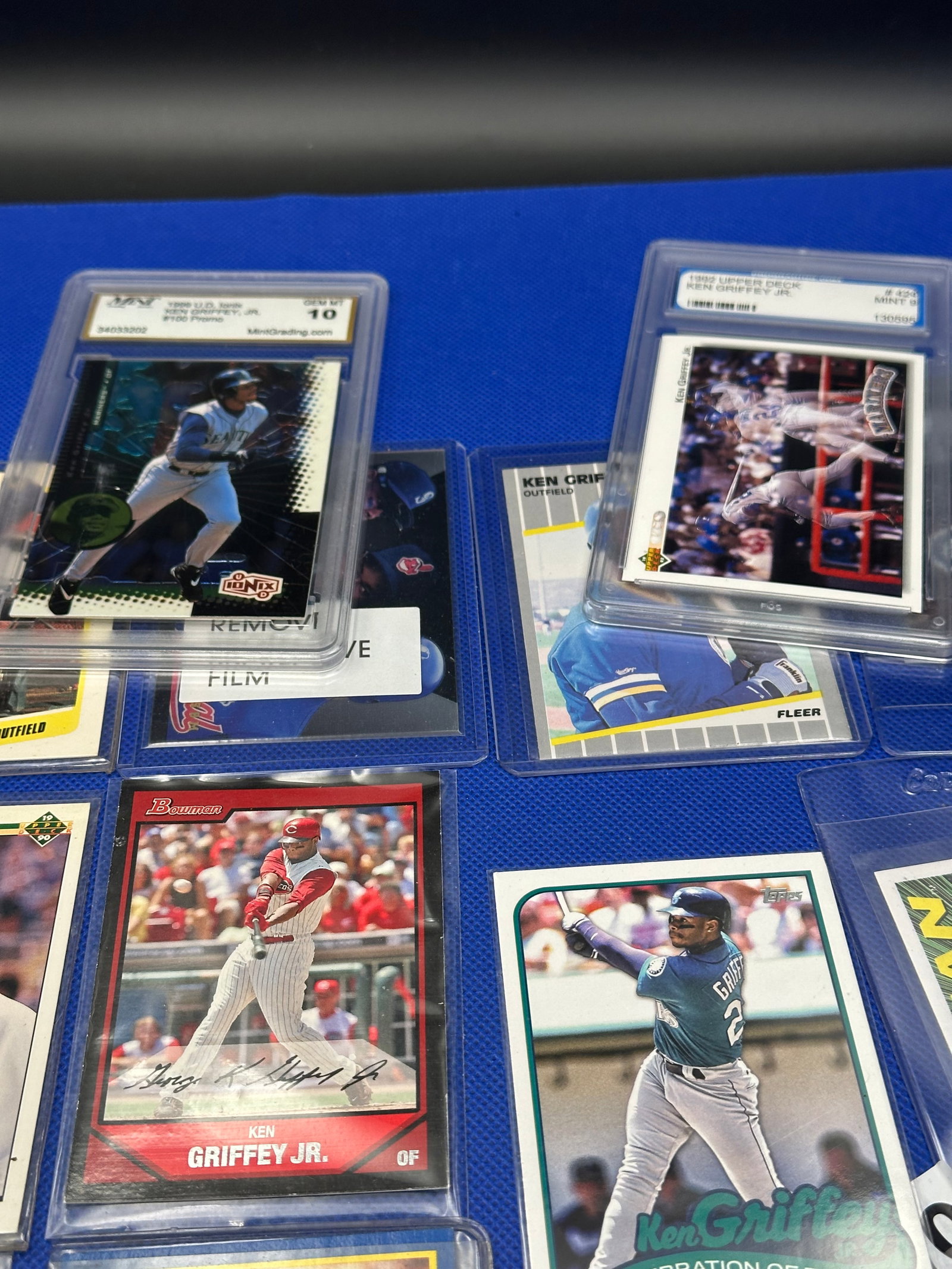 Ken Griffery Jr. Card Lot (1 of 2)