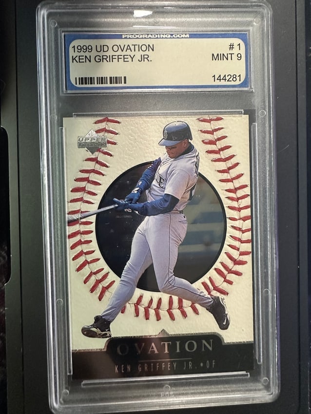 1999 UD Ovation Ken Griffey Jr. Baseball Card (1 of 1)
