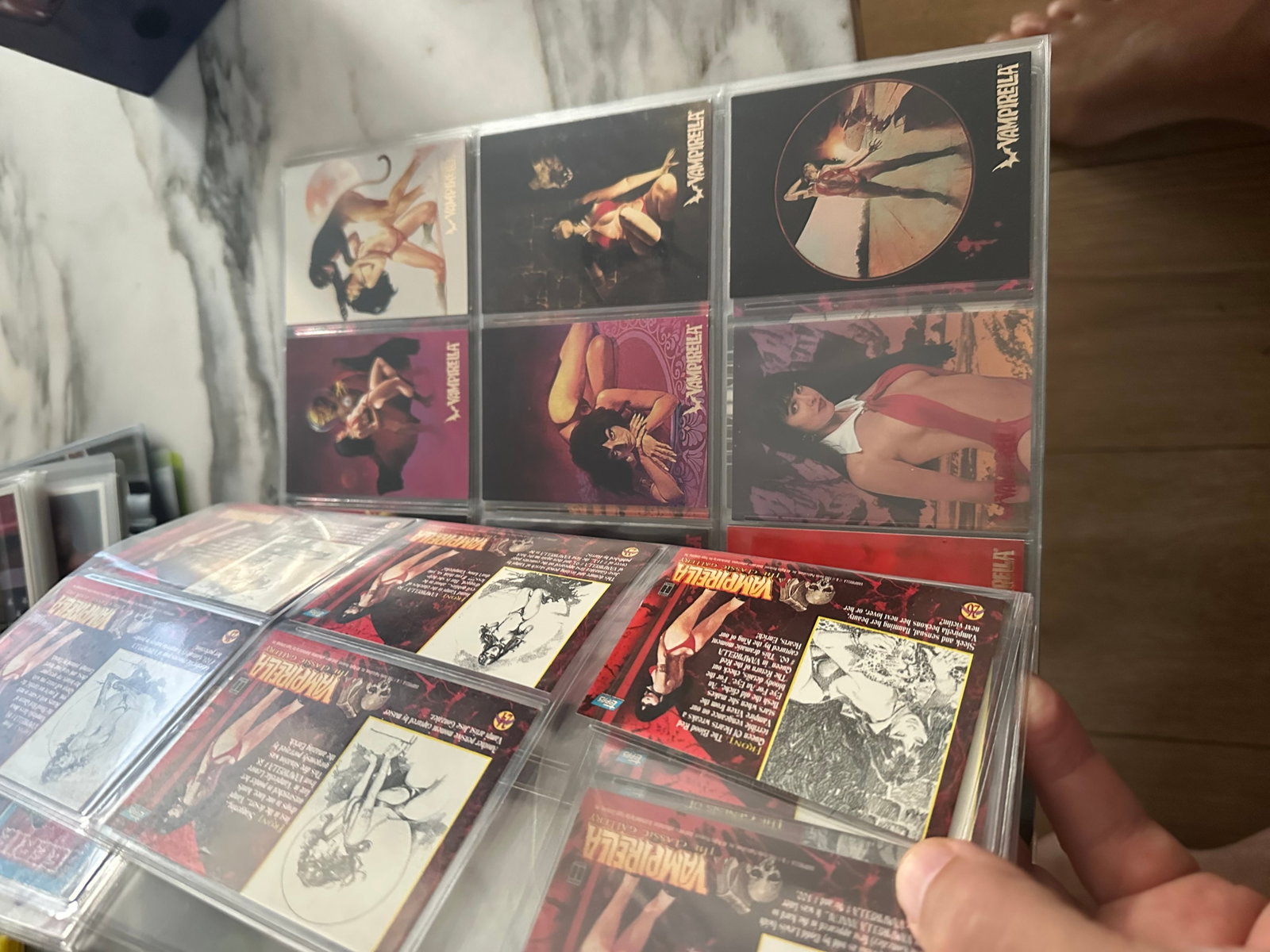 Non Sports Trading Cards - Entertainment & Pop Culture: - 2