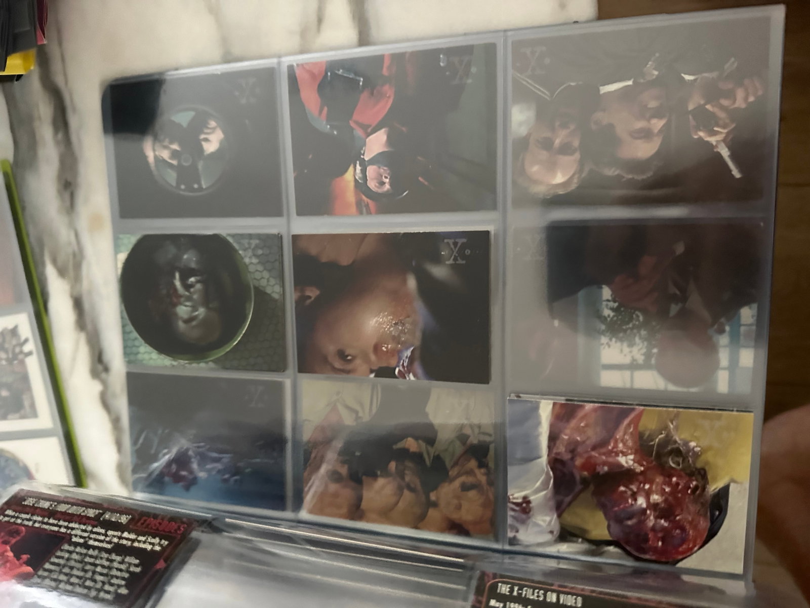 X-Files Non Sports Trading Cards - Entertainment & Pop Culture: - 2