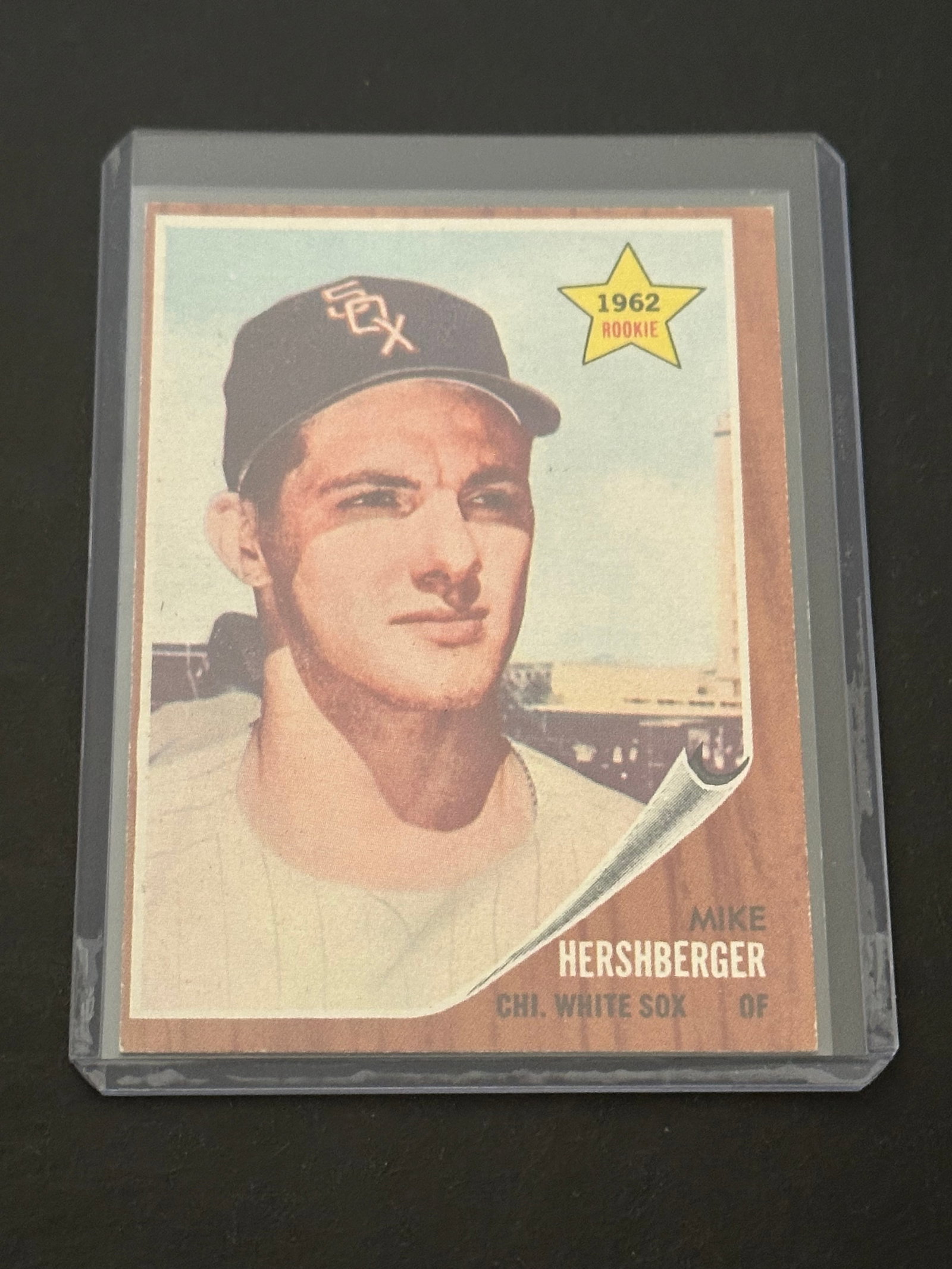 1962 Topps Mike Hershberger #341: 1962 Topps baseball card featuring Mike Hershberger of the Chicago White Sox