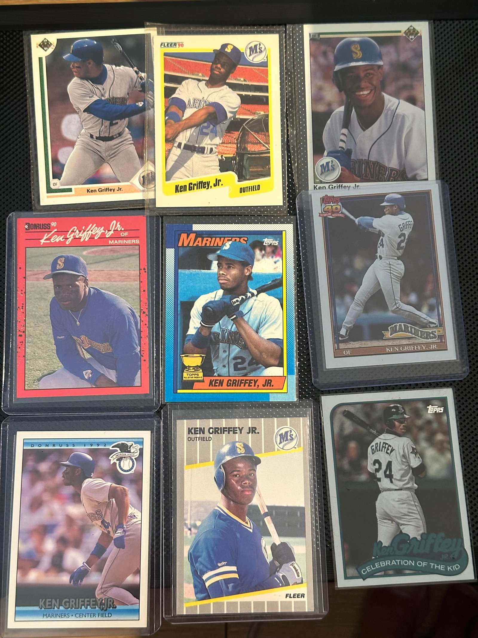LOT OF 18 KEN GRIFFEY JR Cards NM-MINT (1 of 2)
