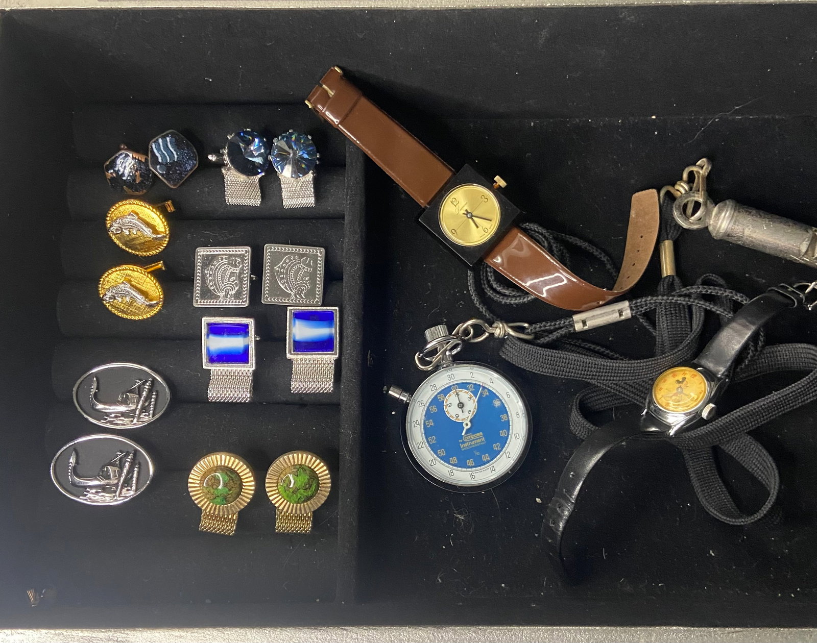 Men's Vintage Watches And Cuff-links Draw (1 of 1)