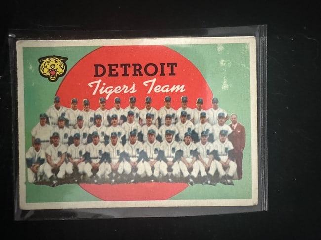1959 Topps Mlb Baseball Card #329 De (1 of 1)