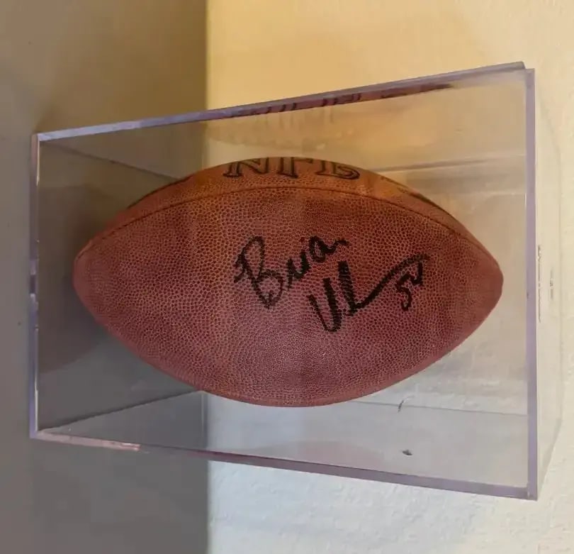 Brian Urlacher Chicago Bears Autographed: Brian urlacher chicago bears autographed nfl football