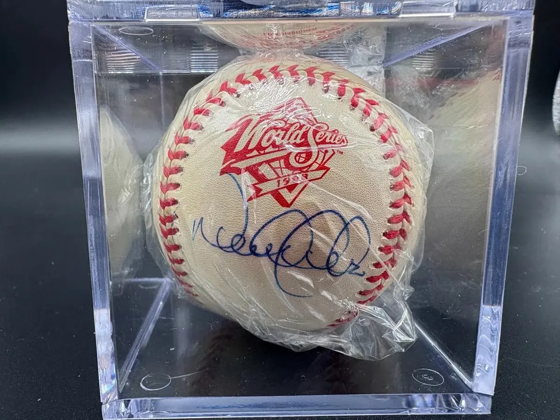 Derek Jeter Signed Baseball: Derek jeter autographed 1996 world series logo baseball - no coa