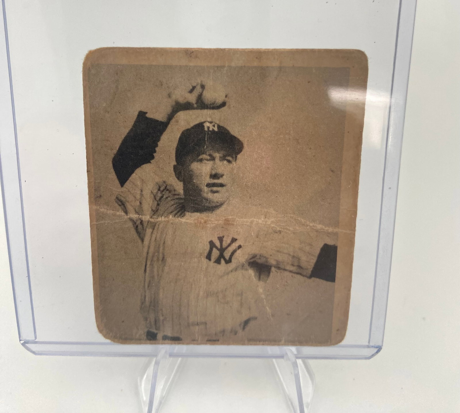 1948 Bowman George Stirnweiss Baseball Card: This is the reverse side of a 1948 Bowman baseball card featuring New York Yankees second baseman George 'Snuffy' Stirnweiss. The card details his career highlights and statistical achievements up to