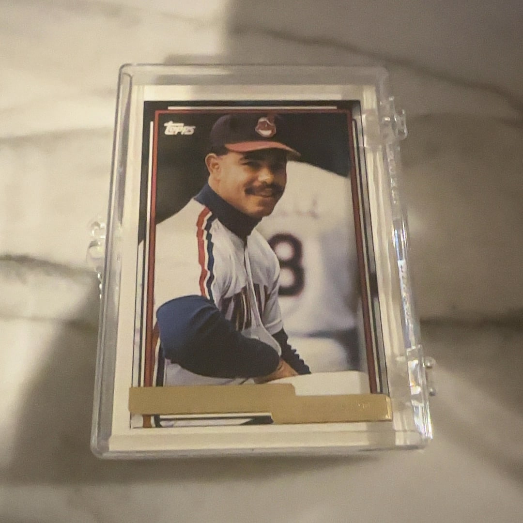 1993 Topps Gold Sandy Alomar Jr Baseball Card: This is a 1993 Topps Gold baseball card featuring Sandy Alomar Jr. of the Cleveland Indians. The card is encased in a protective plastic hard case and appears to be in good condition.
