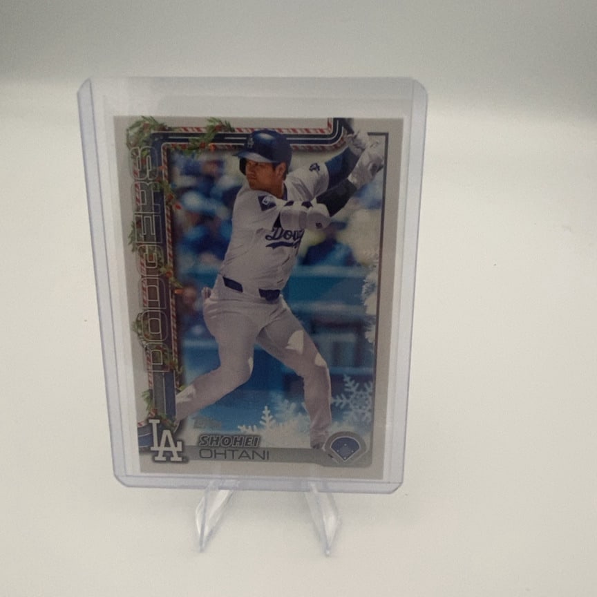 2024 Topps Holiday Shohei Ohtani Los Angeles Dodgers Card (1 of 2)