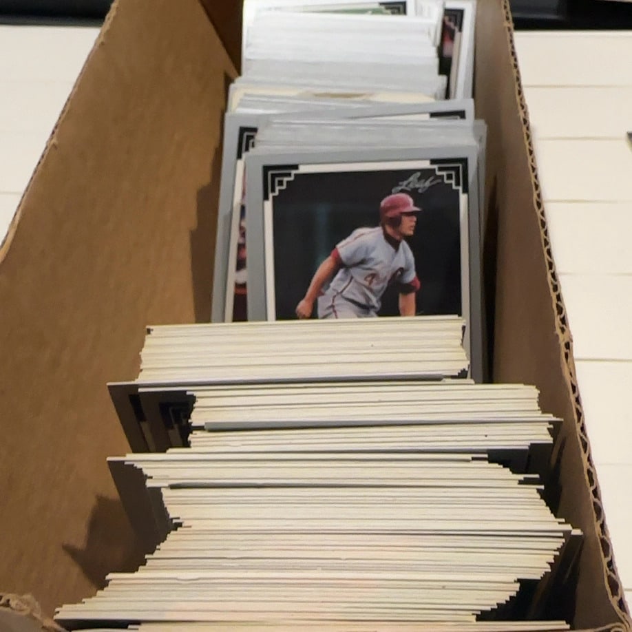 1992 Leaf baseball cards- Sports Trading Cards - 3