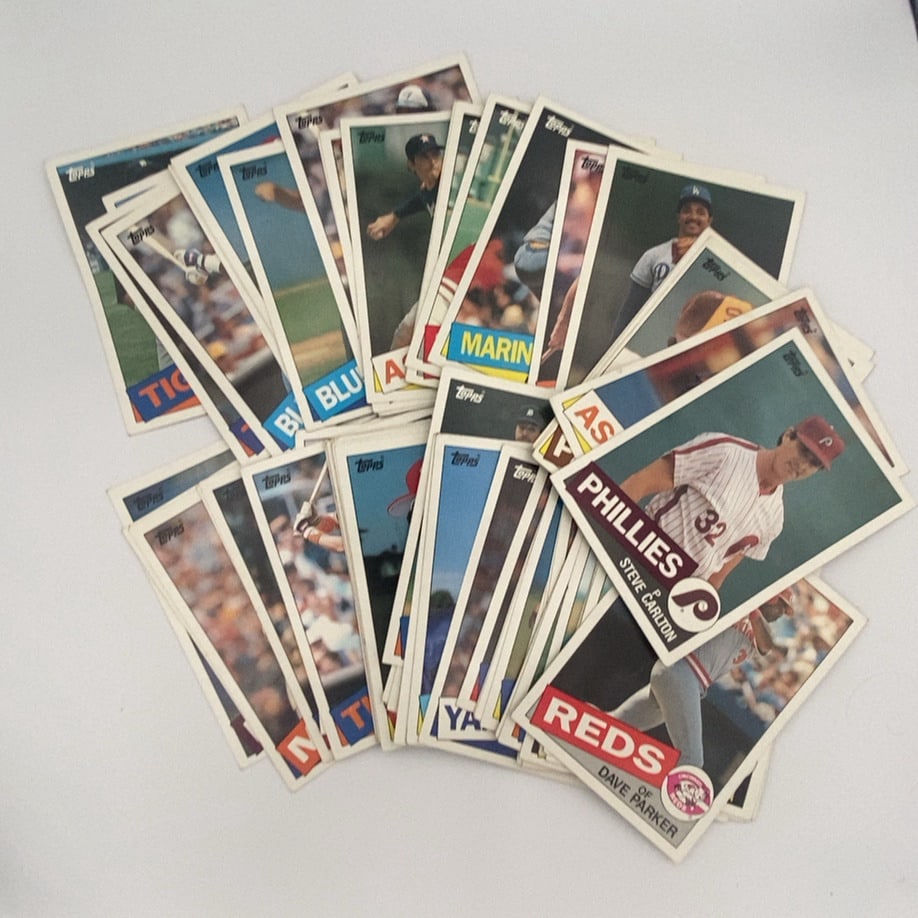 Alex Tanguay Stars on Ice Trading Card: This is a collection of hockey trading cards featuring Alex Tanguay and Chris Pronger. The cards are enclosed in individual plastic protective sleeves for preservation. The primary visible card
