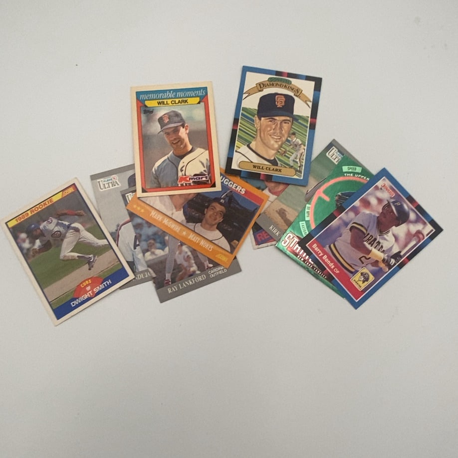 Assorted Vintage Baseball Trading Card Lot (1 of 1)