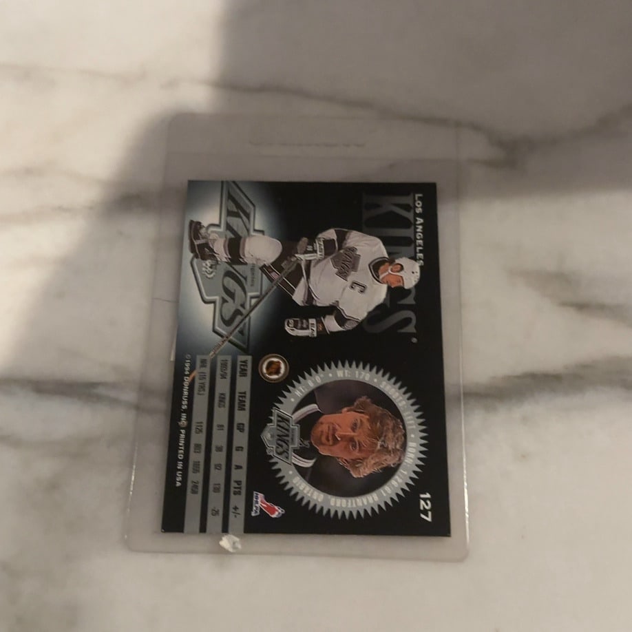 Wayne Gretzky 1995-96 Donruss Hockey Card - 2