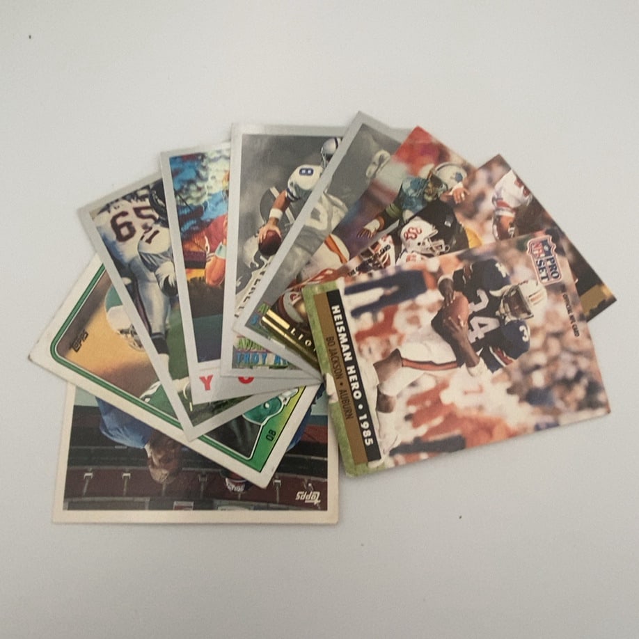 Assorted NFL Football Trading Cards Lot (1 of 1)