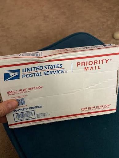 1 SMALL USPS FLAT RATE BOX: Bulk mystery box - value in bulk boxes are mixed years and sports mlb nba nfl nhl some vintage, some recent most wax but some great cards visible please read - pictures may not represent all, or any o