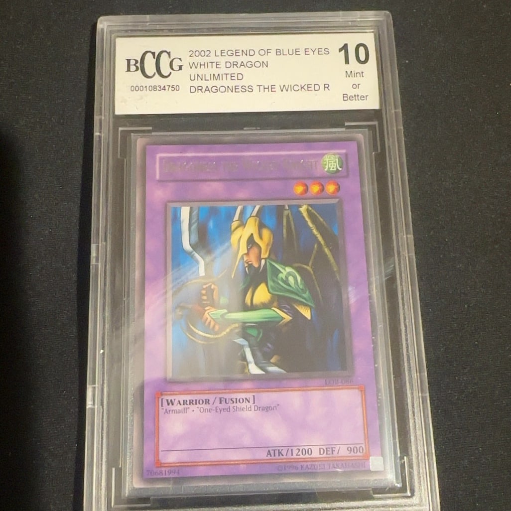 2002 Yu-Gi-Oh! Legend of Blue Eyes Dragoness the Wicked Knig (1 of 2)