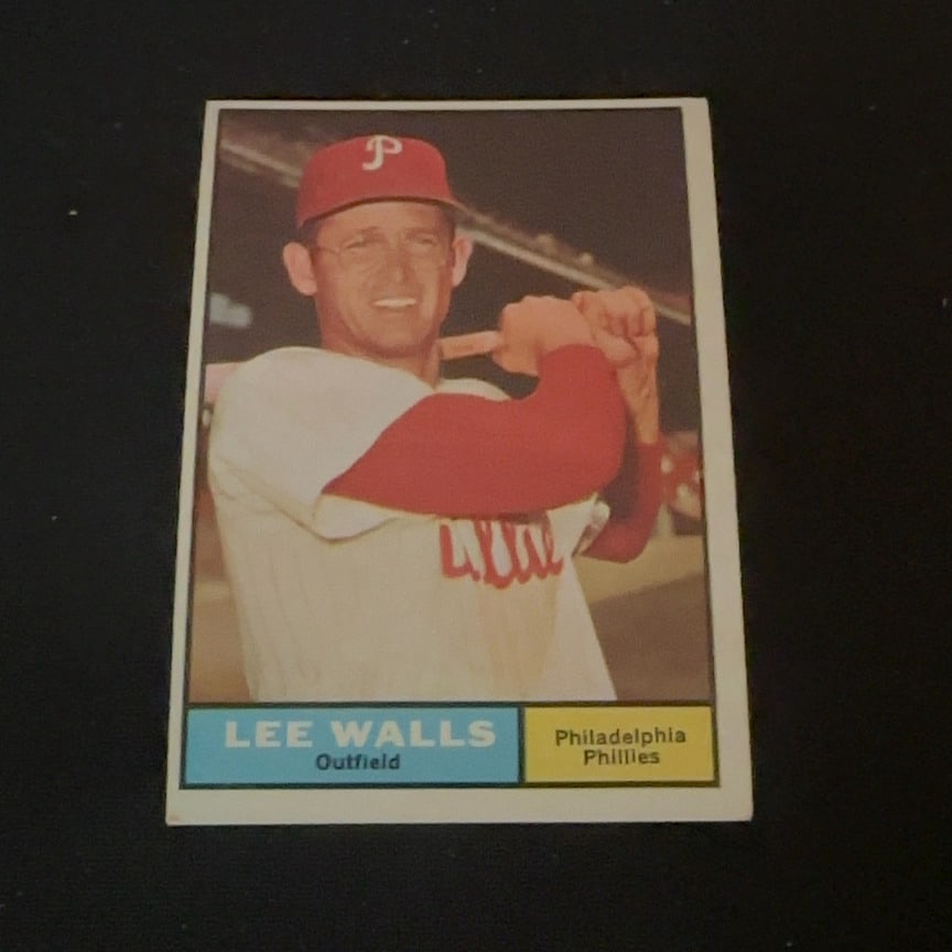 1961 Topps Lee Walls Philadelphia Phillies Baseball Card: 1961 Topps baseball card featuring Lee Walls of the Philadelphia Phillies. The card shows Walls in his batting stance.