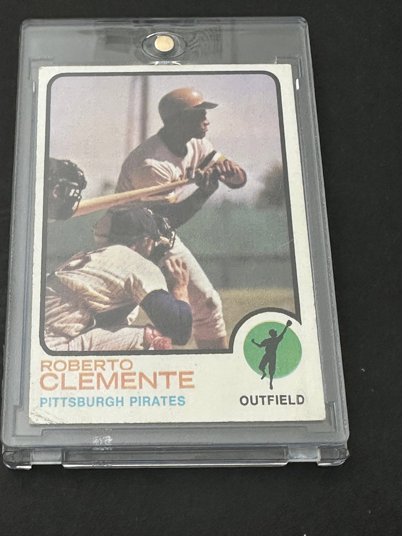 Roberto Clemente Pittsburgh Pirates: This is a 1972 Topps baseball card featuring Roberto Clemente of the Pittsburgh Pirates. The card identifies him as an outfielder and is enclosed in a hard plastic protective case.