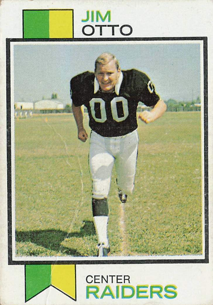 1973 Topps Jim Otto Oakland Raiders #461 football trading card: This is a 1973 Topps football trading card featuring Jim Otto of the Oakland Raiders. The card highlights the Hall of Fame center during his standout NFL career and features the classic 1973 Topps des