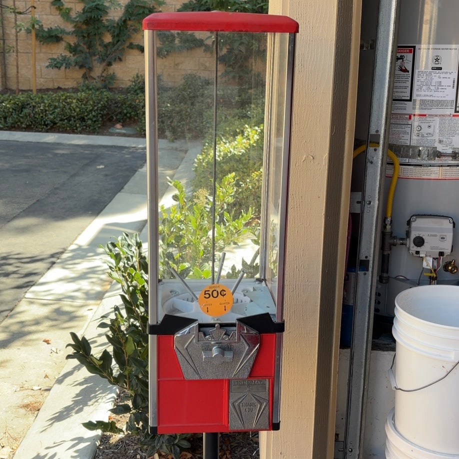 Vintage 50 Cent Vending Machine - 2