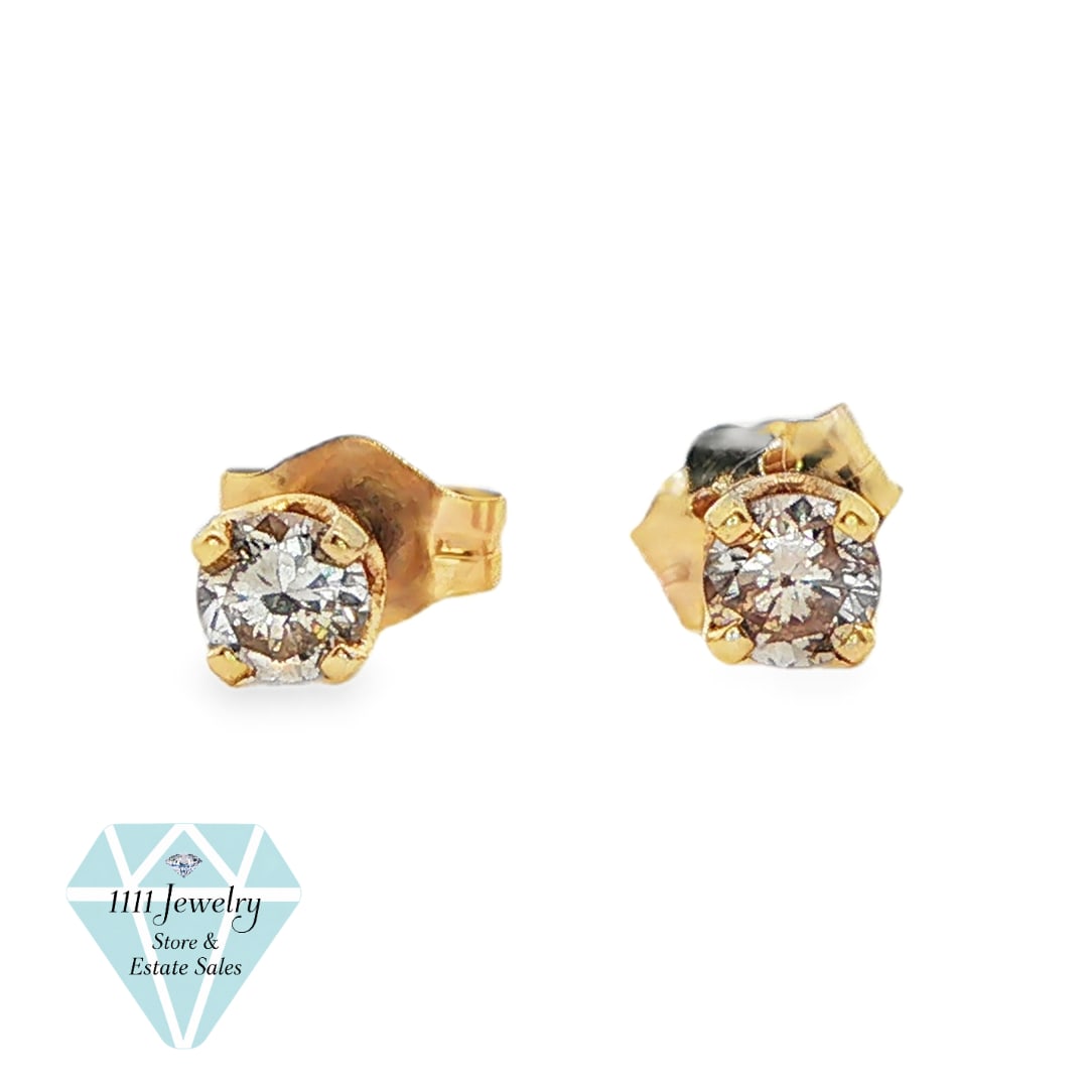 14K Yellow Gold 0.44ctw Diamond Stud Earrings, I-J, SI2-I3: Title: 14K Yellow Gold 0.44ctw Diamond Stud Earrings, I-J, SI2-I3 Description: Pair of solitaire stud earrings crafted in 14K yellow gold, each set with one prong-set round-cut diamond measuring appro