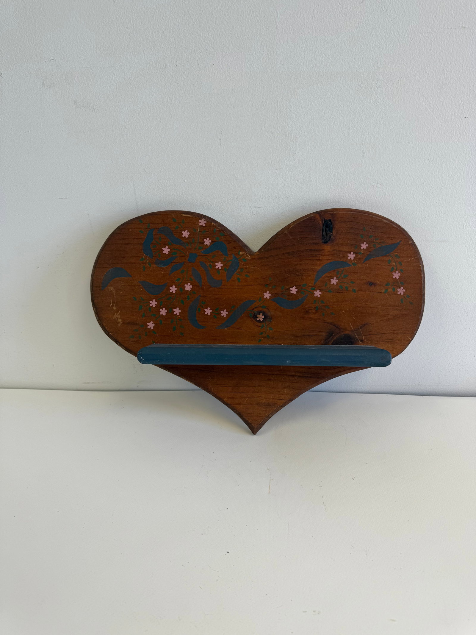 Heart shaped wooden figurine: Heart shaped wooden figurine